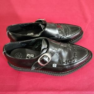 Women's size 7 black leather T.U.K creepers
